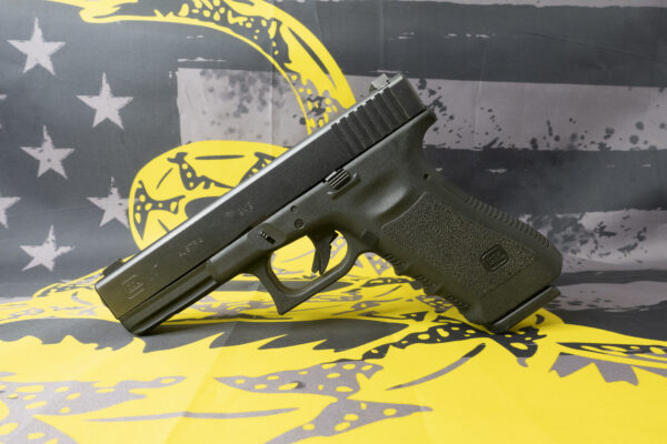 Glock 17 Gen 3 9mm Pistol - Image 2